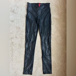 SPANX Glossy Black Leggings size SMALL
